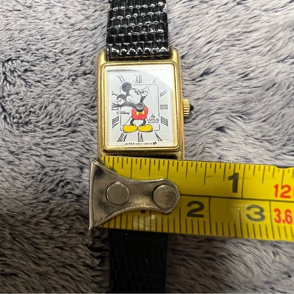 Vintage Disney Mickey Mouse Tank Style Women’s Watch - Picture 3 of 7